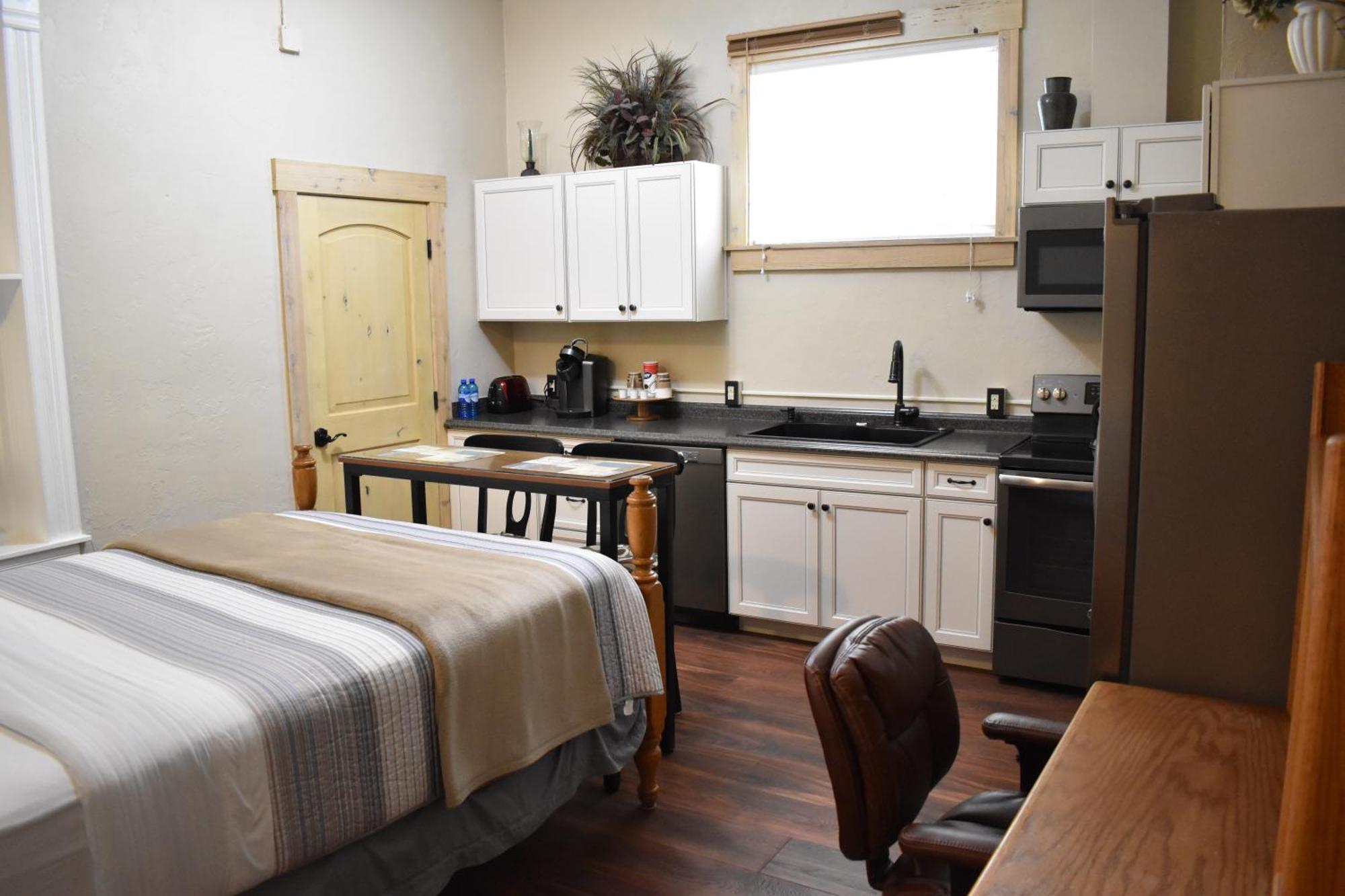 Silver Horseshoe Inn Saint Anthony Room photo