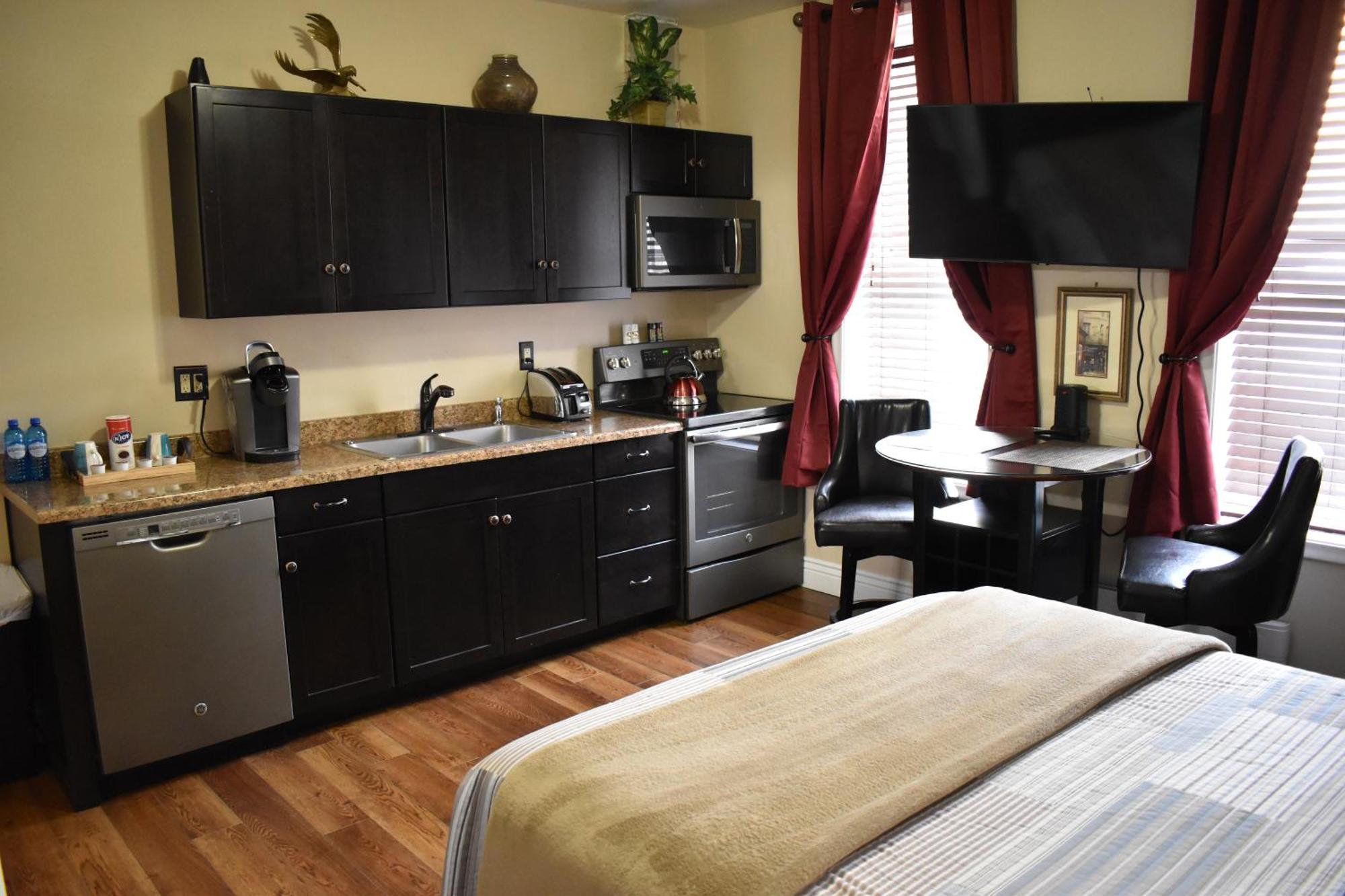 Silver Horseshoe Inn Saint Anthony Room photo