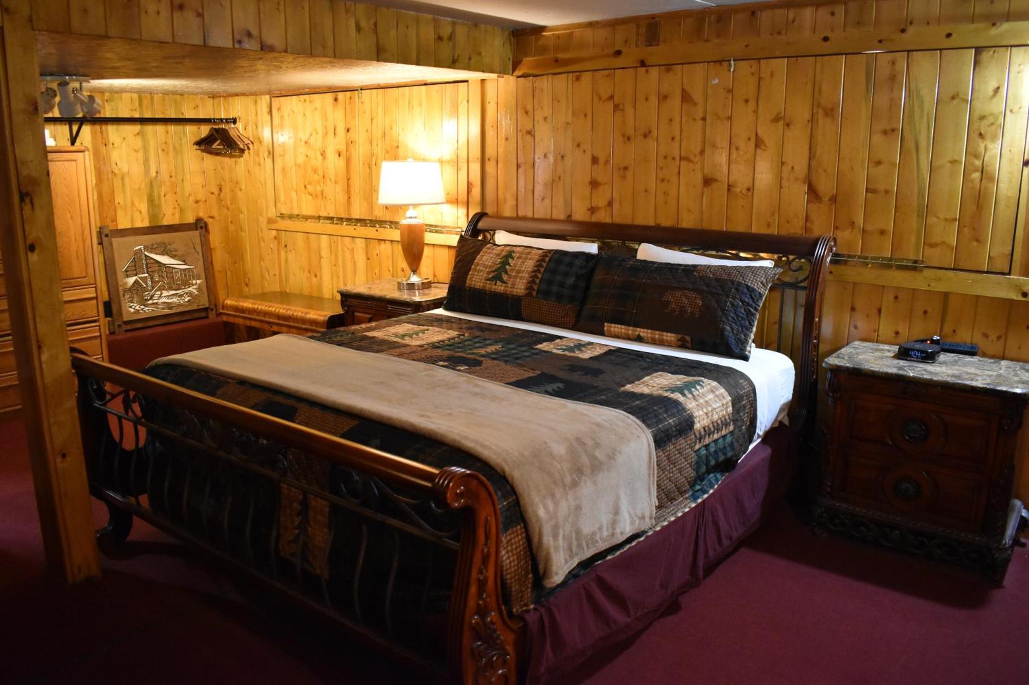 Silver Horseshoe Inn Saint Anthony Room photo